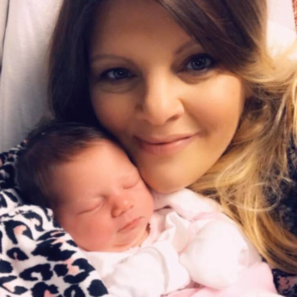 Hey y’all! I’m Cris!